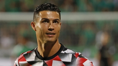 Cristiano Ronaldo: Những Kỷ Lục Đỉnh Cao Trên Sân Cỏ