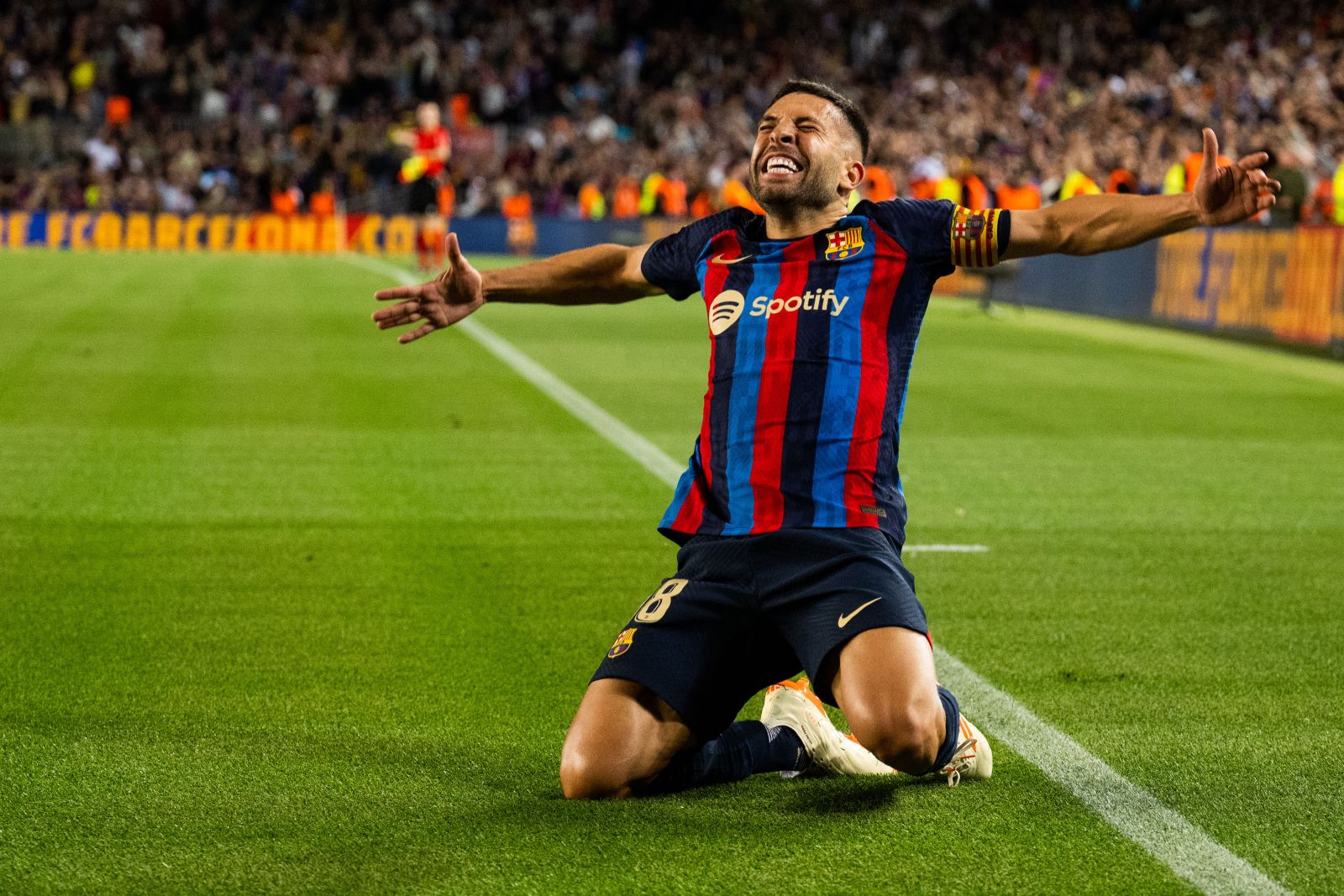 Hành Trình Huyền Thoại của Jordi Alba Trong Sân Cỏ Bóng Đá